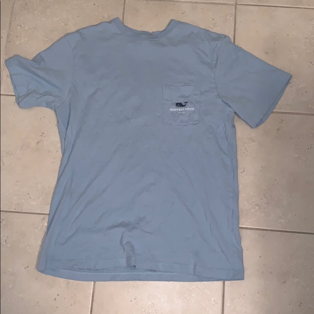 Oversized Vineyard vines t-shirt